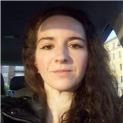 Laureata in Chimica e Lingue offre lezioni per tutte le età di Chimica, Inglese, Francese, Spagnolo, Greco e Latino Latino